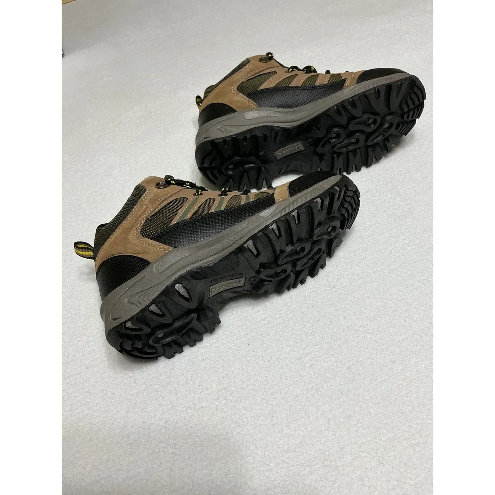 Bearpaw Wildwood JP Youth Size 3 Hiking Boots Brown U10U011H-1 NIB